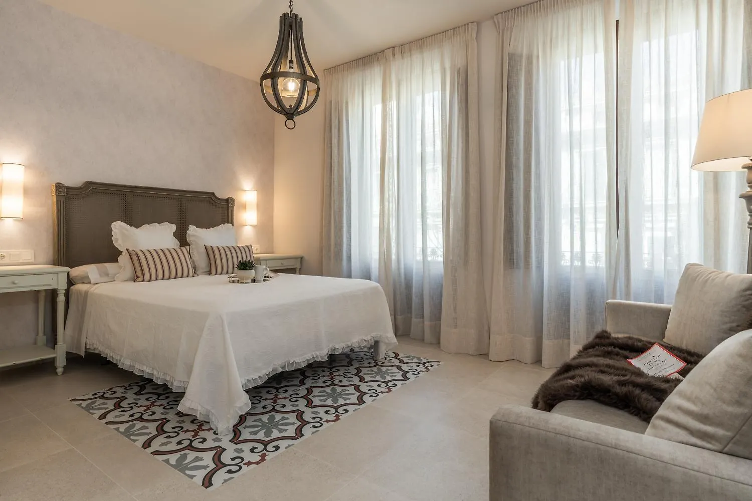 Gran Via Boutique By Florentia Homes Grenada 0*,  Hiszpania